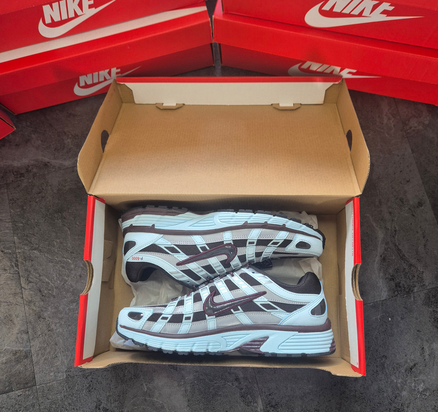 NIKE P-6000 BLUE/BURGANDY