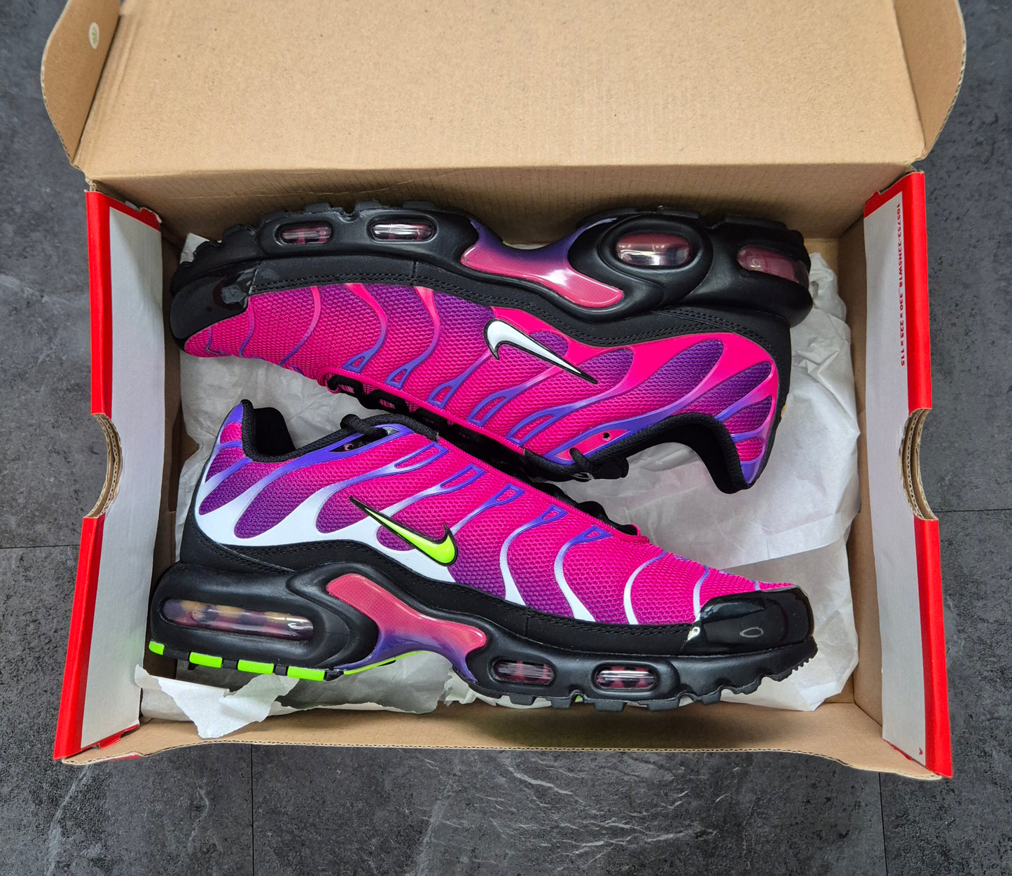 Nike Airmax Plus Tn (Fireberries)