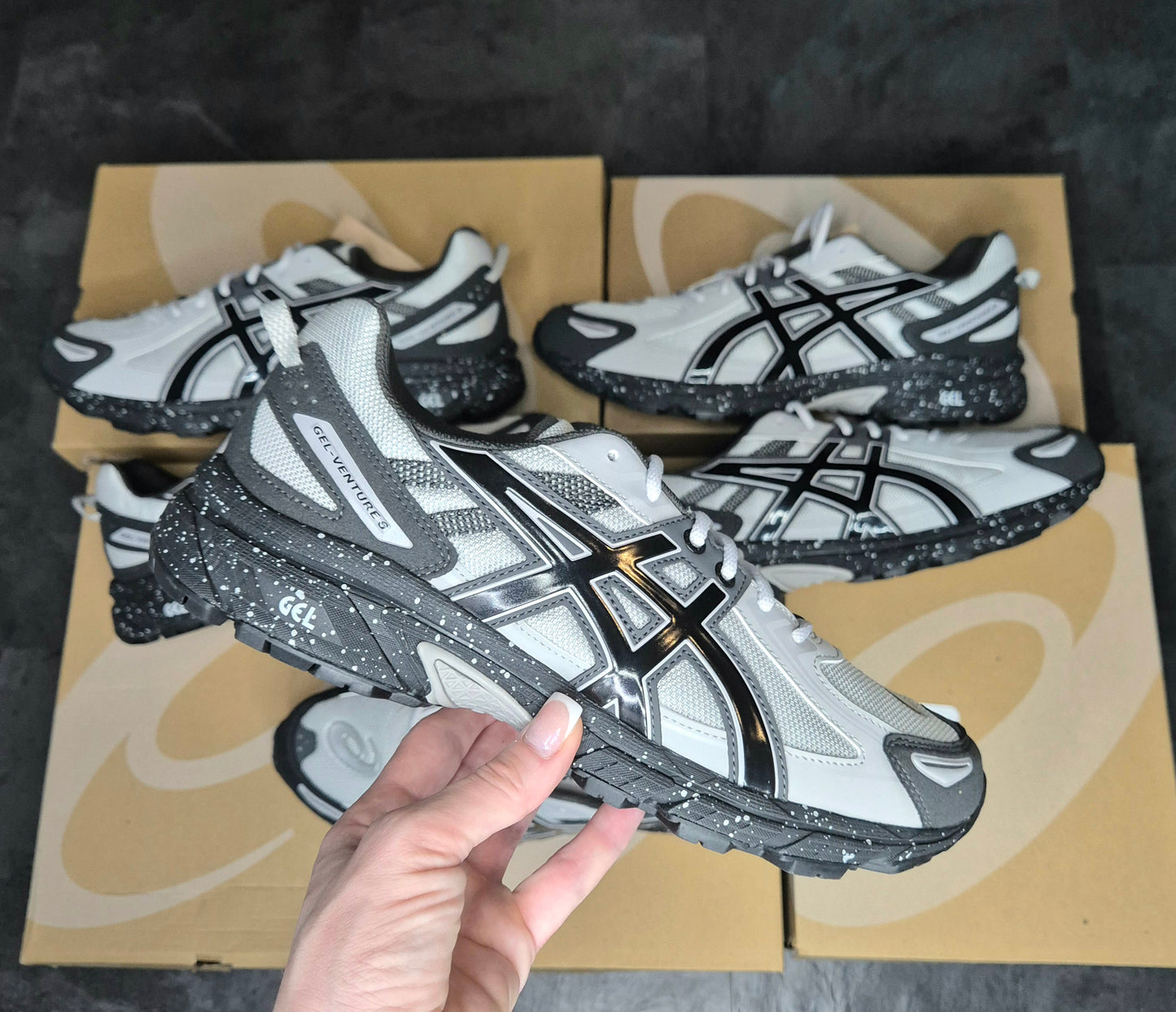 ASICS GEL VENTURE 6 (GLACIER GREY/BLACK)