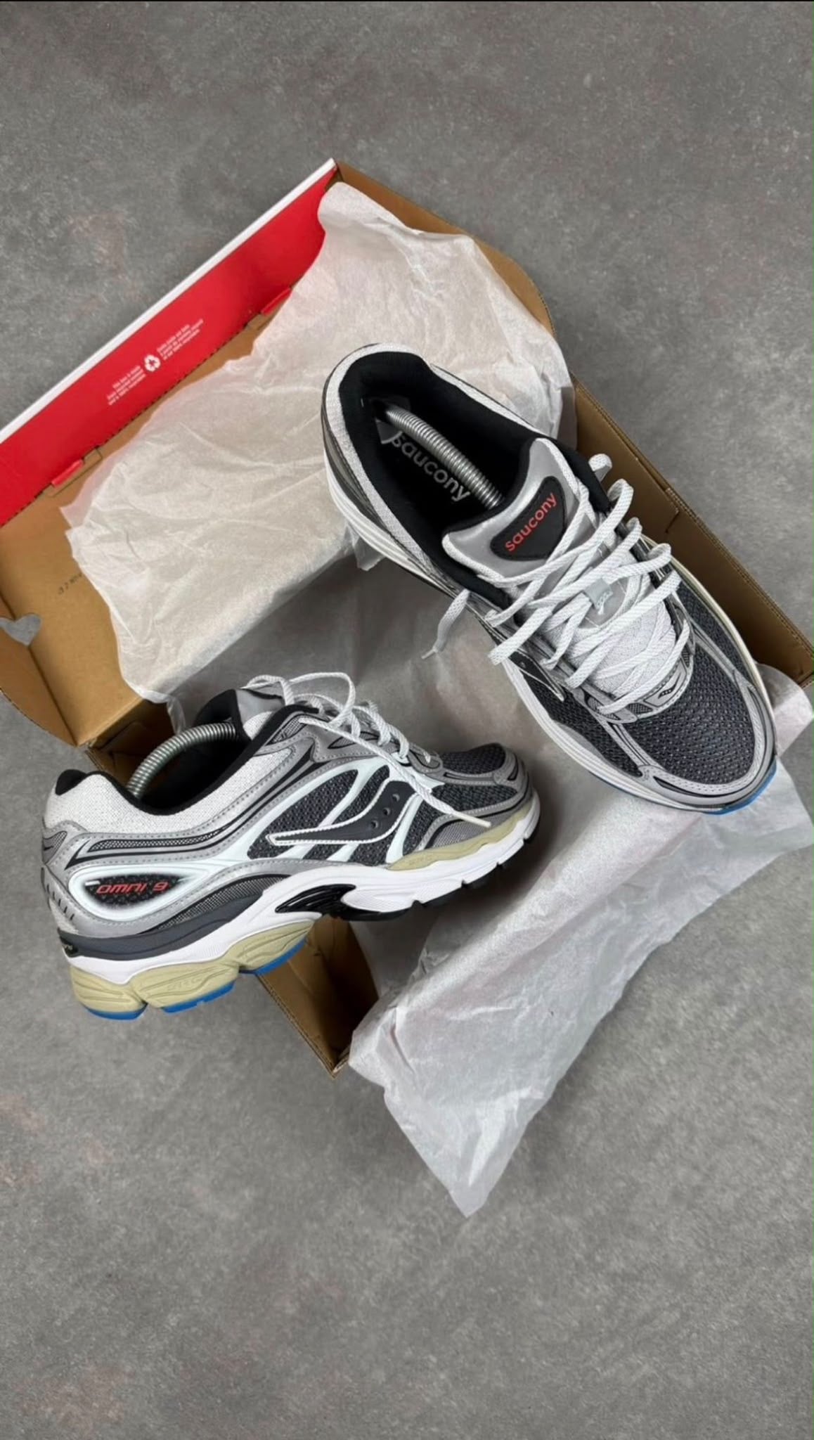 Saucony Pro Grid Omni 9 Metalic Silver