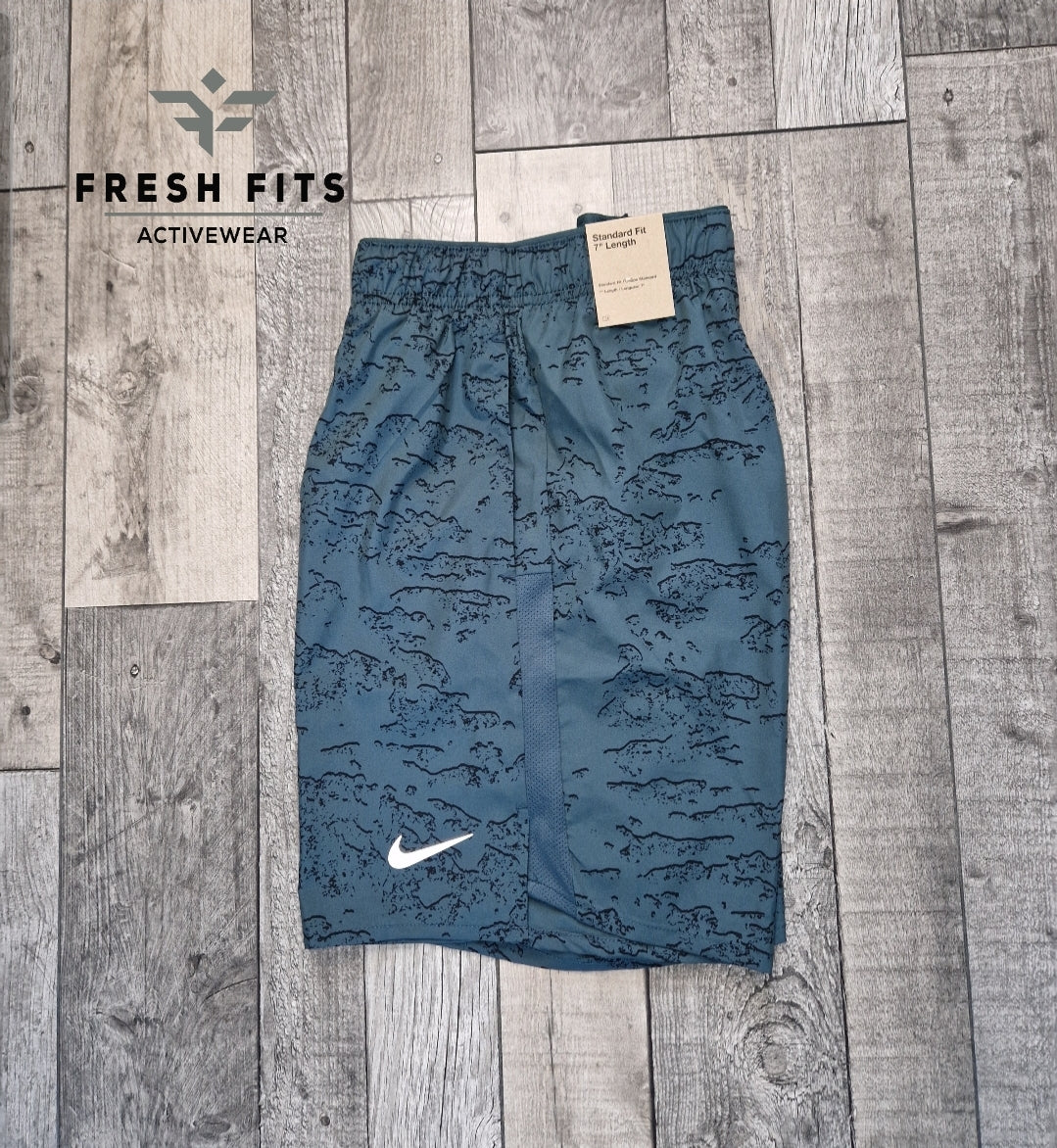 NIKE RUN DIVISION CHALLENGER SHORTS (7") GREEN