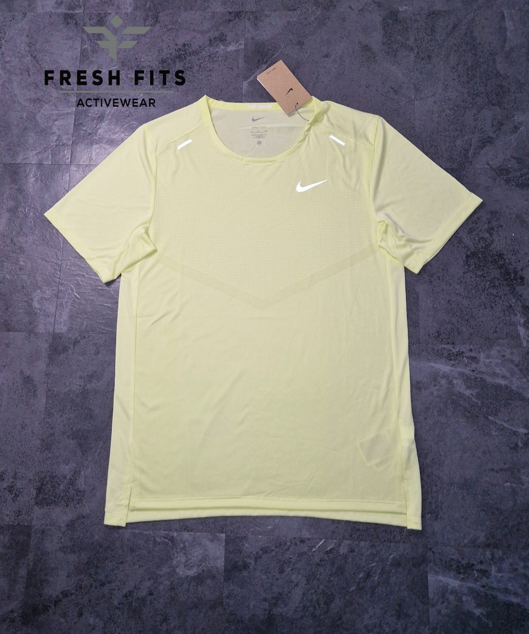 NIKE RISE 365 TSHIRT (LEMON)