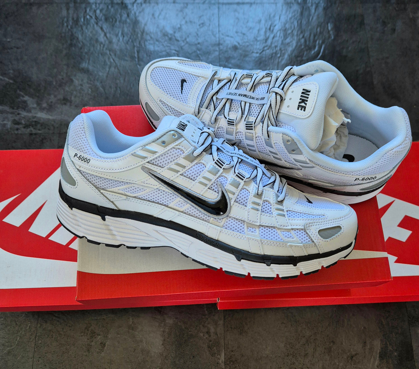 NIKE P-6000 WHITE/METALIC SILVER