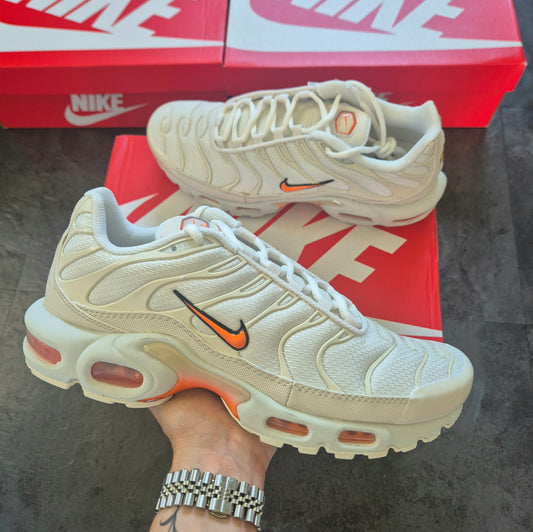 Nike Airmax Plus Tn Safety Orange