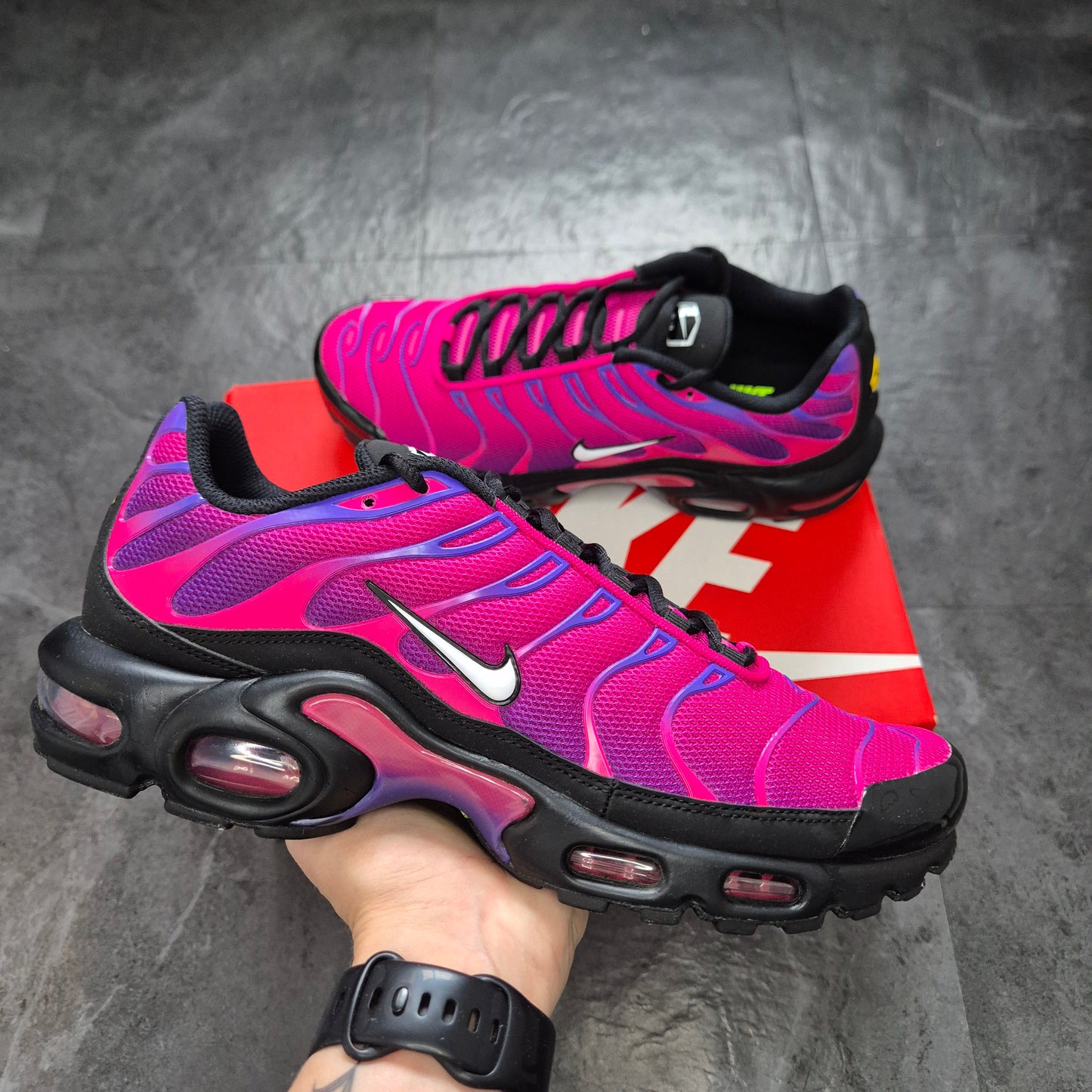 Nike Airmax Plus Tn (Fireberries)
