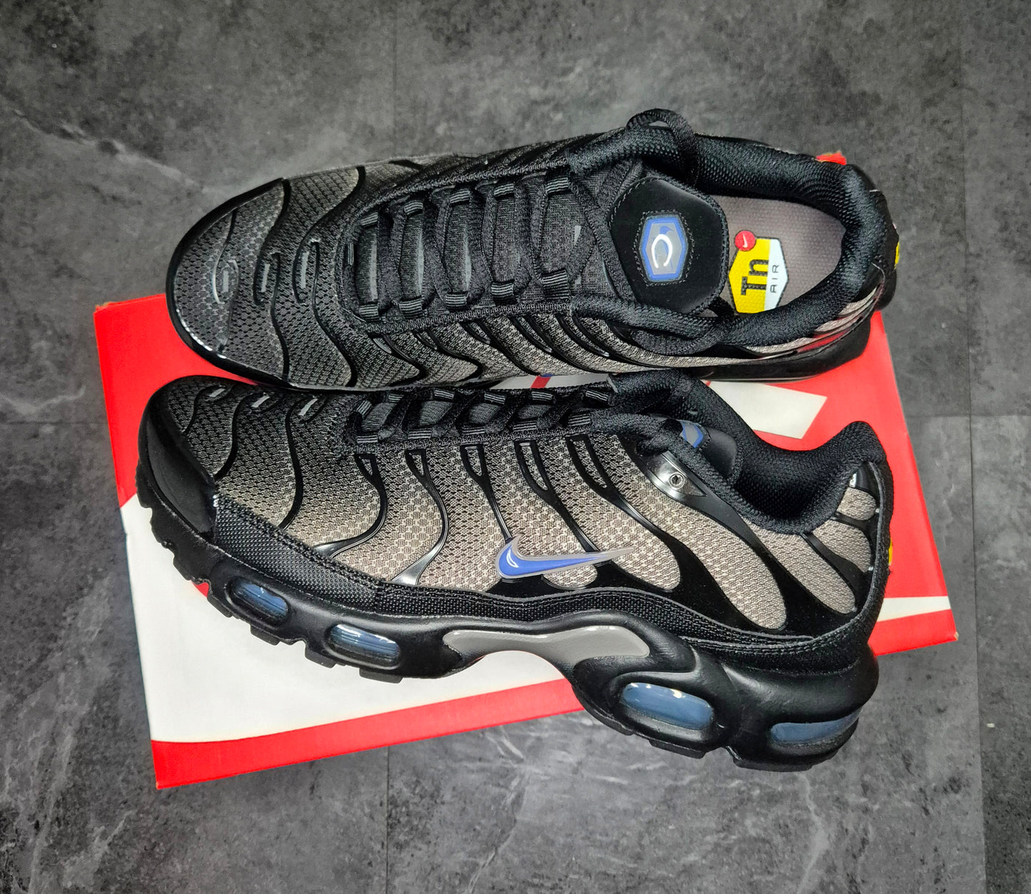 Nike Airmax Tn (Black- diffused Blue- Cave Stone)