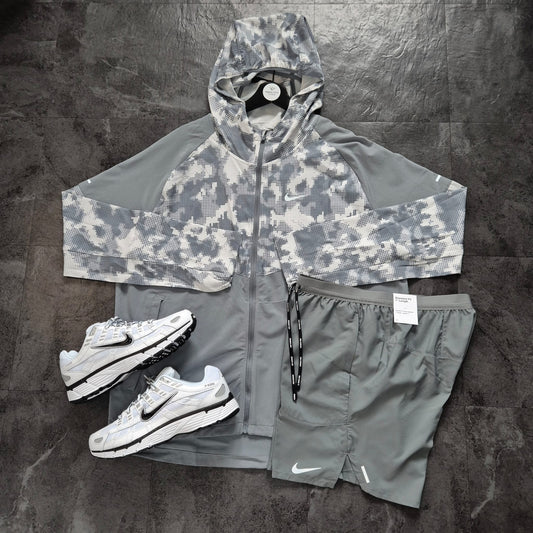 Nike Miler Repel Camo Windrunner & 7" Flex Short Set (Grey)